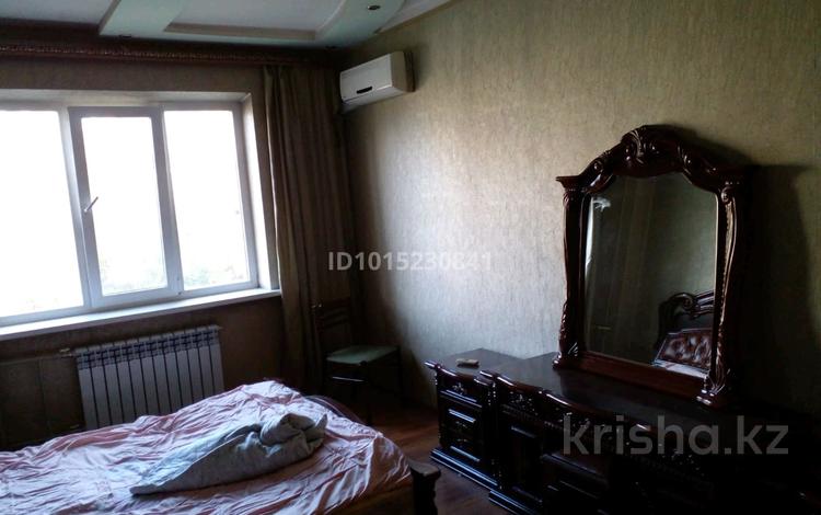 1-комнатная квартира · 45 м² · 4/5 этаж, мкр Мамыр-1 10 за 210 000 ₸ в Алматы, Ауэзовский р-н — фото 2