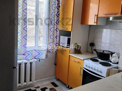 2-комнатная квартира, 47 м², 3/5 этаж помесячно, Абая 95 за 140 000 〒 в Жезказгане