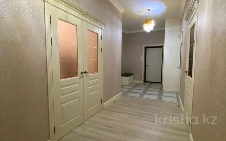 3-комнатная квартира, 112.8 м², 9/9 этаж, Ашимова 78 за 55 млн 〒 в Кокшетау — фото 2