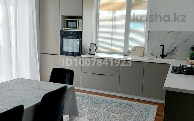 Жеке үй · 4 бөлме · 100 м² · 1300 сот., Ихсанова 156, бағасы: 85 млн 〒 в Аксае — фото 31