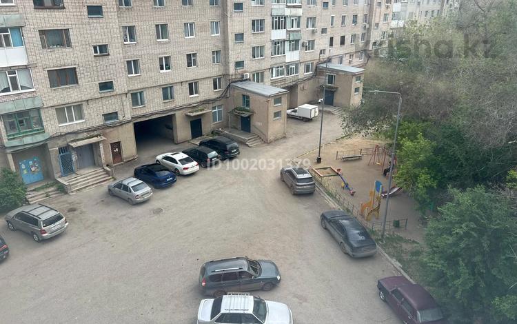 3-бөлмелі пәтер · 63 м² · 5/6 қабат, Старый город 7 — Алтынсарина Кереева, бағасы: 18 млн 〒 в Актобе — фото 2