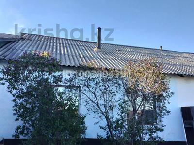 4-комнатная квартира · 85 м² · 1 этаж, Бауржан Момышулы 12 за 6 млн 〒 в Узунколе
