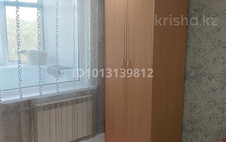 2-бөлмелі пәтер · 38.6 м² · 5/5 қабат, Х.Чурина — СШ 21, бағасы: 12 млн ₸ в Уральске, мкр Школьник — фото 2