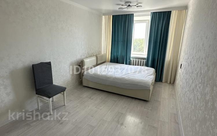 3-комнатная квартира · 80 м² · 5/9 этаж, Курмангазы 33 за 180 000 ₸ в Уральске — фото 2
