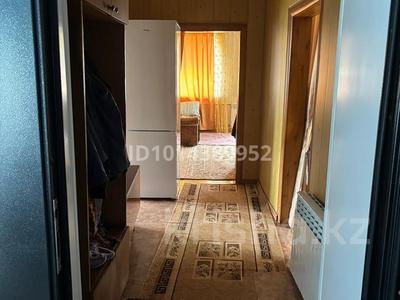 Жеке үй · 3 бөлме · 64 м² · 6 жүзд., Хариузовская 47, бағасы: 15 млн ₸ в Риддере