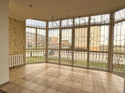 4-комнатная квартира · 237.5 м² · 1/5 этаж, Каратал за 93 млн ₸ в Талдыкоргане