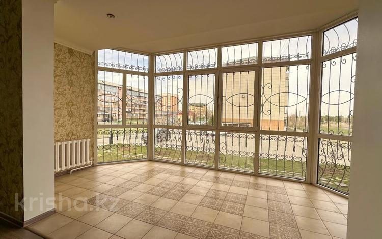 4-комнатная квартира · 237.5 м² · 1/5 этаж, Каратал за 93 млн ₸ в Талдыкоргане — фото 8
