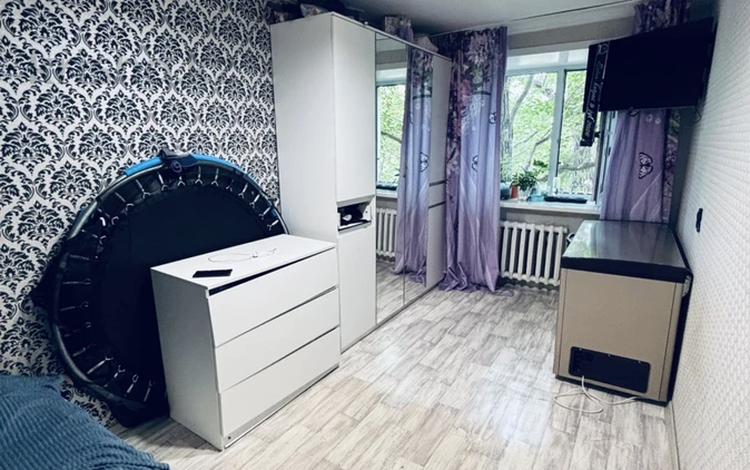 2-бөлмелі пәтер · 44.6 м² · 2/5 қабат, 13-шағынаудан 24, бағасы: 10 млн ₸ в Караганде, Алихана Бокейханова р-н — фото 2