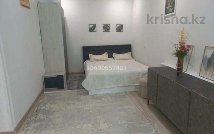 2-комнатная квартира · 95 м² · 1/5 этаж, Абая Кунанбаева 20 — Поликлиника, маг. Мечта за 25 000 〒 в Бурабае — фото 24