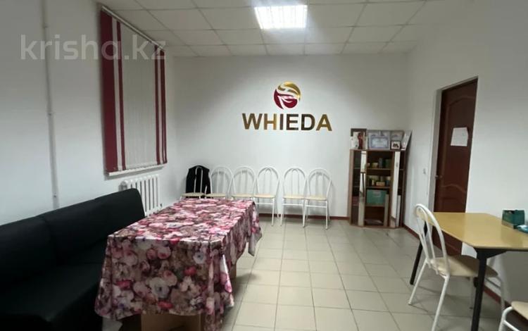 Свободное назначение, офисы, магазины и бутики, склады, салоны красоты, медцентры и аптеки, образование, развлечения · 119.5 м² за 18 млн ₸ в Актобе — фото 6