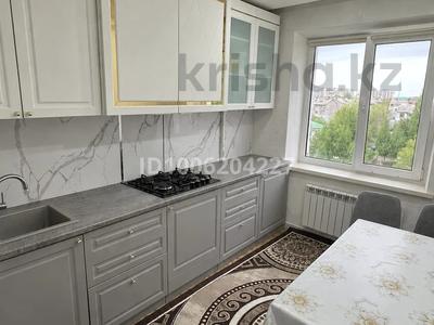 4-бөлмелі пәтер · 90 м² · 7/9 қабат, Қонаев ш/а., бағасы: 25 млн ₸ в Уральске, мкр Кунаева