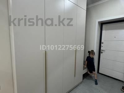 2-бөлмелі пәтер · 95 м² · 5/10 қабат, мкр. Алтын орда 19Г, бағасы: 35 млн ₸ в Актобе, мкр Авиатор