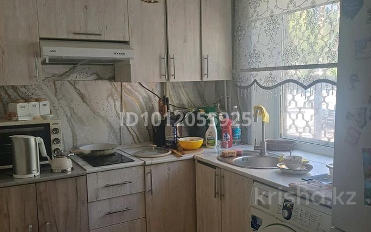 3-бөлмелі пәтер · 44 м² · 1/5 қабат, мкр Новый Город, Н.Абдирова 46/3 — юбилейный магазин, бағасы: 16 млн ₸ в Караганде, Казыбек би р-н — фото 11