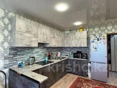 2-комнатная квартира · 48.1 м² · 4/9 этаж, Братья Дюсенбиновых 4 за 21.9 млн 〒 в Павлодаре