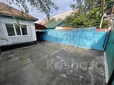 Отдельный дом • 4 комнаты • 150 м² • помесячно, мкр Тастак-2 за 400 000 〒 в Алматы, Алмалинский р-н