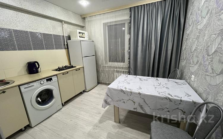 1-бөлмелі пәтер · 40 м² · 8 қабат, мкр 11 115, бағасы: 12 000 ₸ в Актобе — фото 11