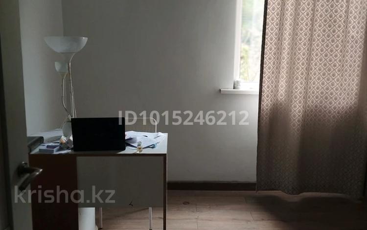 1 комната · 60 м² · 2/3 этаж, Улар 67 за 95 000 ₸ в Алматы, Медеуский р-н — фото 2