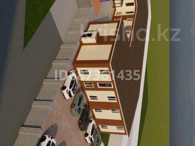 3-комнатная квартира, 85 м², 2 этаж, Авиагородок за ~ 17.9 млн 〒 в Актобе, мкр Авиагородок