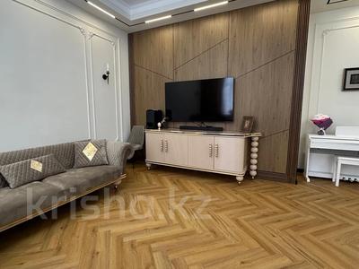 Продажа квартир в Астане: 4-комнатная квартира · 150 м² · 6 этаж, Тыныбаева 18 за 200 млн 〒 4-комнатная квартира · 150 м² · 6 этаж, Тыныбаева 18 за 200 млн 〒 в Астане