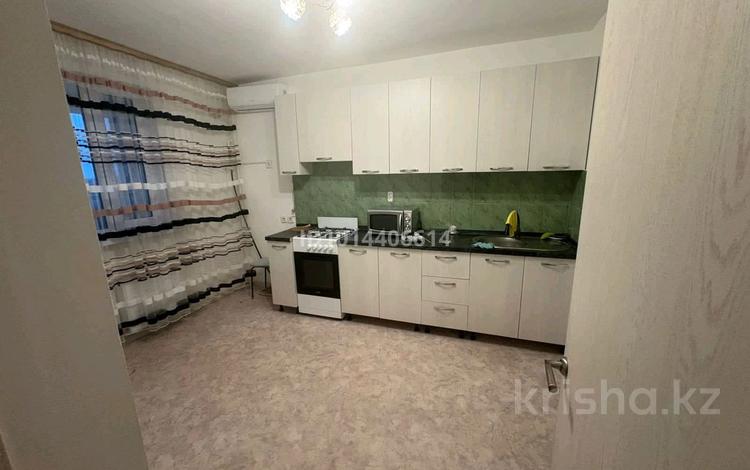 1-комнатная квартира · 40 м² · 4/6 этаж, мкр Мадениет, ЖК Мадениет 834/24 корпус 1 за 180 000 ₸ в Алматы, Алатауский р-н — фото 2