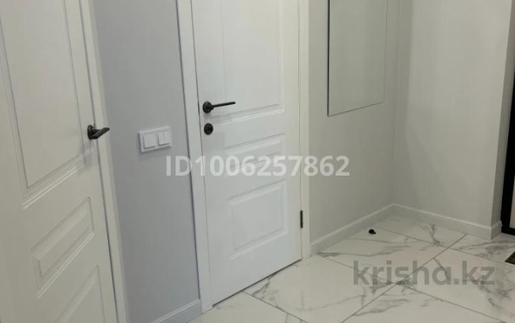 1-комнатная квартира · 43.3 м² · 5/10 этаж, Перелета 19 за 45 млн 〒 в Омске — фото 9