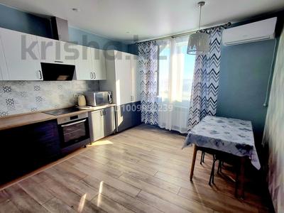 3-бөлмелі пәтер · 85 м² · 15/18 қабат, Астана ш/а., Сырым датова 32/2 — Алтындар, бағасы: 30 млн ₸ в Уральске, мкр Астана