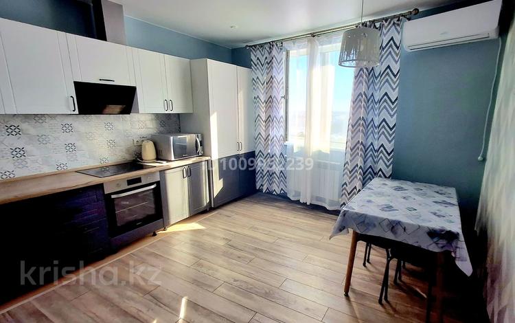 3-бөлмелі пәтер · 85 м² · 15/18 қабат, Астана ш/а., Сырым датова 32/2 — Алтындар, бағасы: 30 млн ₸ в Уральске, мкр Астана — фото 14