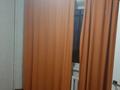 3-бөлмелі пәтер, 50 м², 2/5 қабат, мкр Юго-Восток, муканова 16, бағасы: 17.9 млн 〒 в Караганде, Казыбек би р-н — фото 6