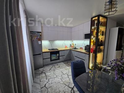 4-комнатная квартира · 123.4 м² · 5/5 этаж, Назарбаева за 60.9 млн 〒 в Петропавловске