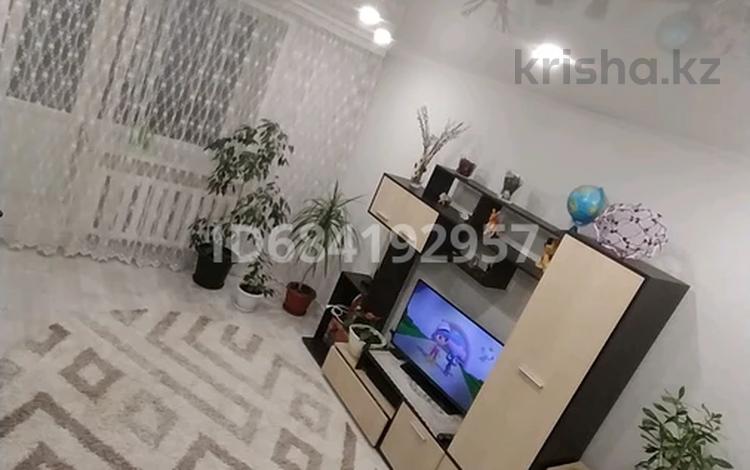 3-комнатная квартира, 63 м², 4/4 этаж, Бензострой — Береке