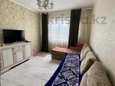 2-комнатная квартира, 60 м², 5/5 этаж, мкр Аксай-3 28 за 32 млн 〒 в Алматы, Ауэзовский р-н