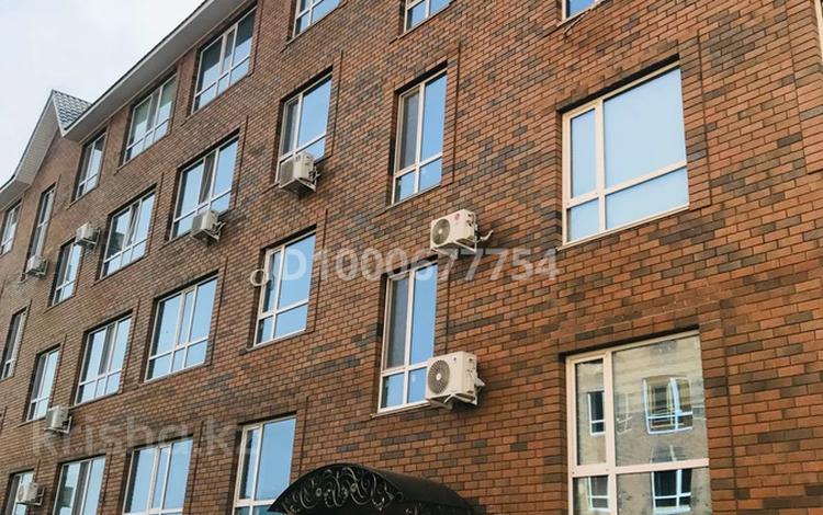 3-комнатная квартира · 94 м² · 4/4 этаж, мкр Жана Орда, Тәуелсіздік 41 за 35 млн 〒 в Уральске — фото 2