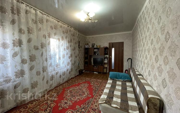 Часть дома • 2 комнаты • 41.3 м² • 1.83 сот., Жумабаева за 9.4 млн 〒 в Петропавловске — фото 2
