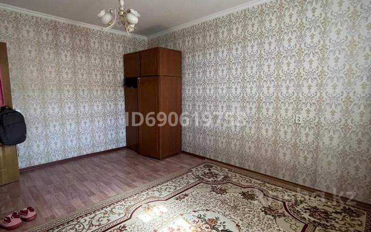 1-комнатная квартира, 30 м², 4/5 этаж, 22-й мкр 4