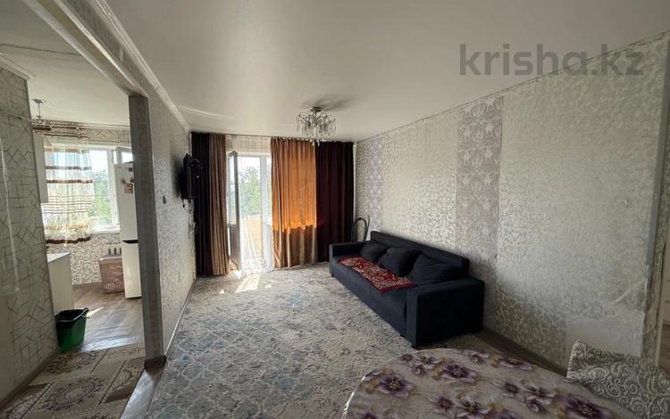 3-комнатная квартира · 59 м² · 4/5 этаж, Народная 86 за 15 млн ₸ в Семее — фото 2