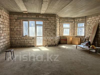 2-бөлмелі пәтер · 80 м² · 4/5 қабат, "Шығыс 3" ш/а. 255/1, бағасы: 14 млн ₸ в Актау, мкр "Шыгыс 3"