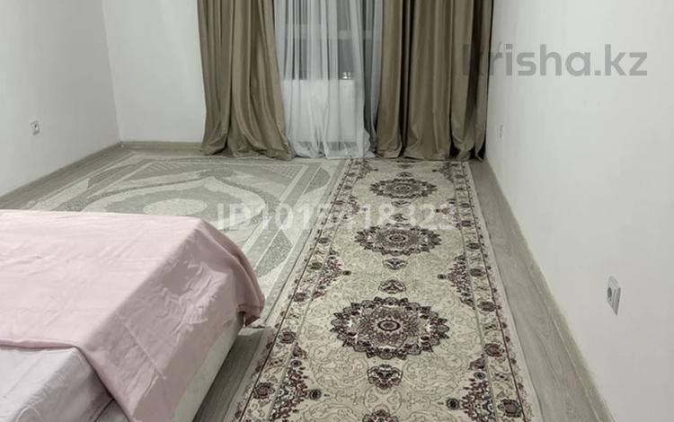 2-комнатная квартира · 70 м² · 10 этаж, мкр Шугыла за 280 000 ₸ в Алматы, Наурызбайский р-н — фото 2