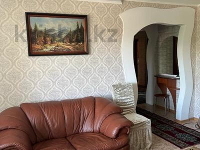 4-комнатная квартира · 82 м² · 3/9 этаж, Шакарима 9 за 35 млн 〒 в Семее