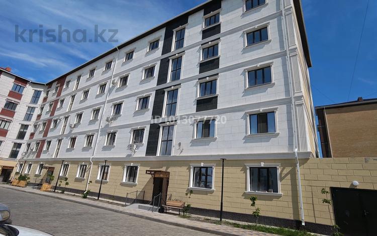 2-комнатная квартира · 75.1 м² · 3/5 этаж, мкр Нурсая, Елорда 3 за 30 млн ₸ в Атырау — фото 2