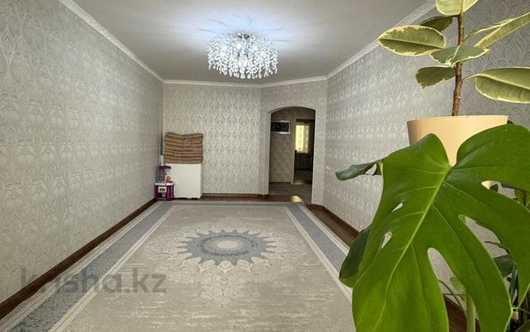 3-комнатная квартира · 98 м² · 10/10 этаж, мкр 12 за 27 млн ₸ в Актобе — фото 2