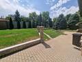 Отдельный дом · 5 комнат · 500 м² · 14 сот., Курмангалиева — Сзади гостиницы Казахстана за 2.8 млн ₸ в Алматы, Медеуский р-н