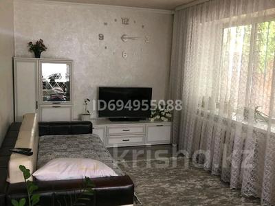 4-комнатная квартира, 66.5 м², Ш.Уалиханова за 21 млн 〒 в Карабулаке