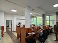 Свободное назначение, офисы, образование, кабинеты и рабочие места · 210 м² за 600 000 ₸ в Талдыкоргане — фото 7