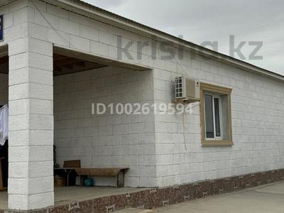 Отдельный дом · 4 комнаты · 1000 м² · 1000 сот., Хазар 5 52 за 16 млн 〒 в Батыре