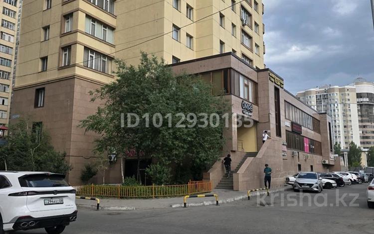 Офисы, магазины и бутики, склады, салоны красоты, медцентры и аптеки, образование, развлечения, кабинеты и рабочие места, студии · 55 м² за 600 000 ₸ в Астане, Алматы р-н — фото 2
