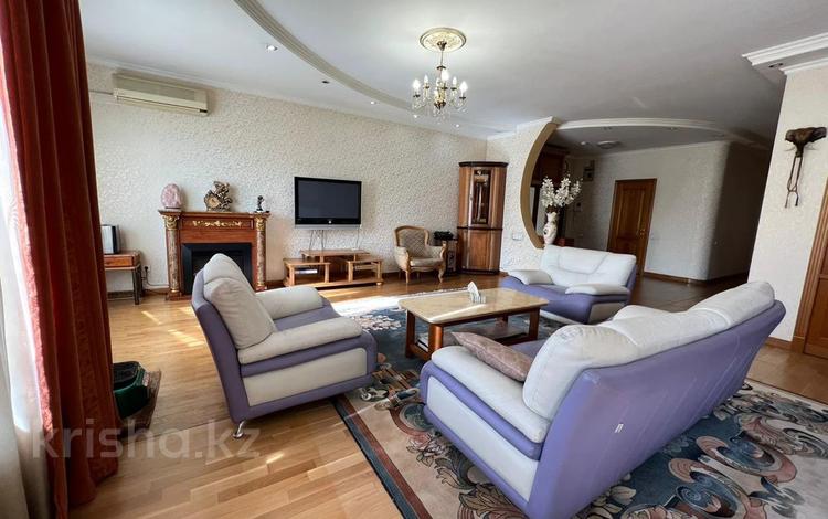 3-бөлмелі пәтер · 150 м² · 5/13 қабат, мкр Самал-2 16, бағасы: 600 000 ₸ в Алматы, Медеуский р-н — фото 2