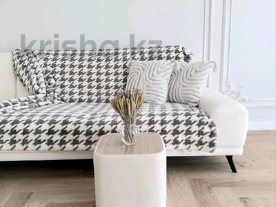 2-комнатная квартира · 80 м² · 10 этаж, Акмешит 9 за 700 000 ₸ в Астане, Есильский р-н