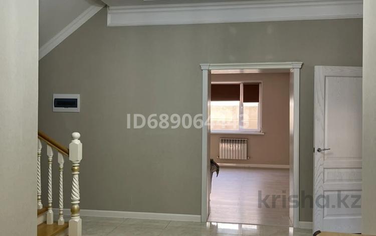 Отдельный дом · 6 комнат · 250 м² · 6 сот., Прохладная 69 за 550 000 ₸ в Актау, мкр Приморский — фото 3