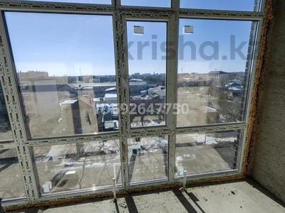 2-комнатная квартира, 70 м², 6/10 этаж, Сарайшык 79 за 25 млн 〒 в Уральске