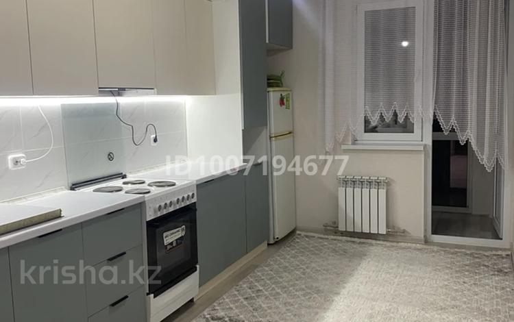 2-комнатная квартира · 63 м² · 2/13 этаж, мкр Туран-2 3402/9 — Күйші мамен жас отау Тұран за 200 000 ₸ в Шымкенте, Каратауский р-н — фото 3